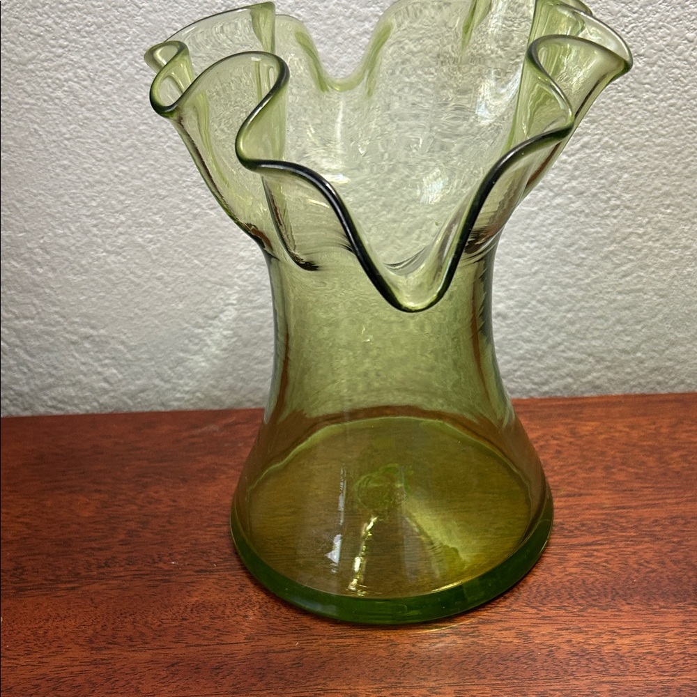 Vintage Blinco hand blown Handkerchief Vase